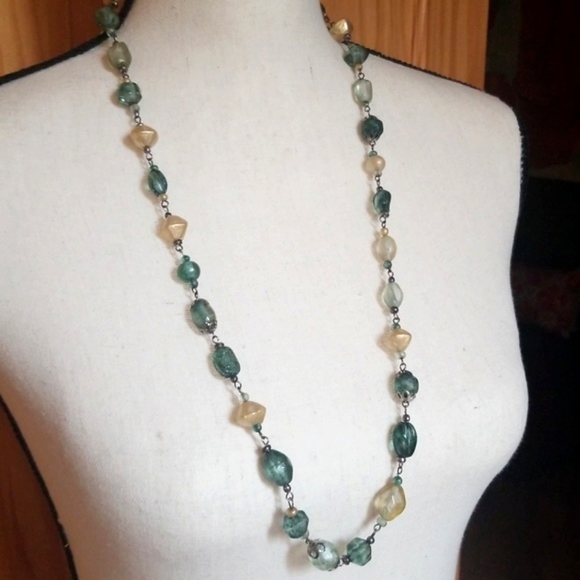 Vintage Mid Century Glass Bead Necklace - Picture 6 of 12